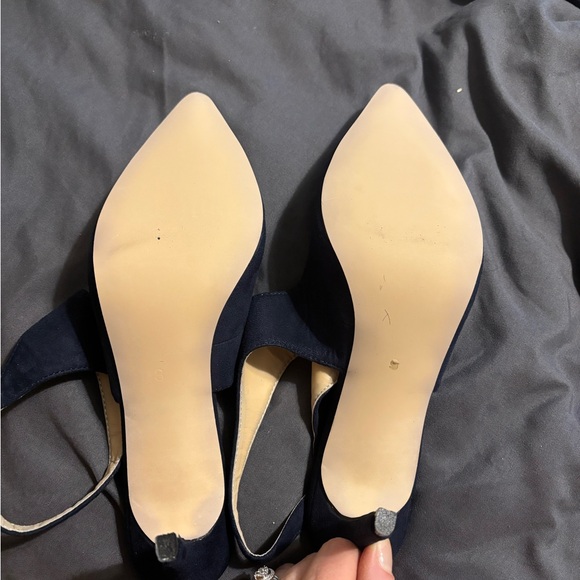 ❤️BRAND NEW ❤️navy blue 3 inch heels . - Picture 3 of 4